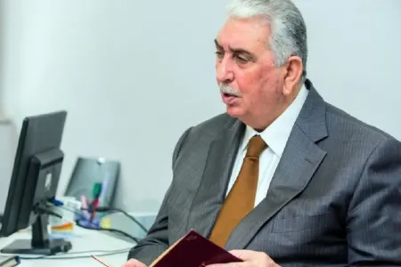 Arif Babayev səhhətiylə bağlı Türkiyəyə getdi