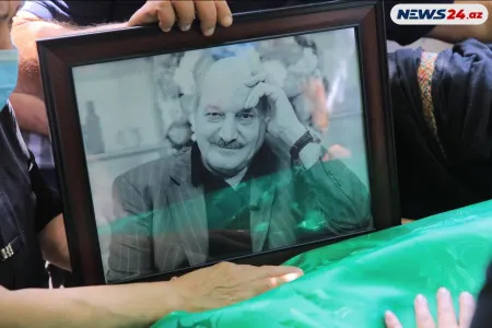 Ramiz Əzizbəyli son mənzilə alqışlarla YOLA SALINDI - VİDEO