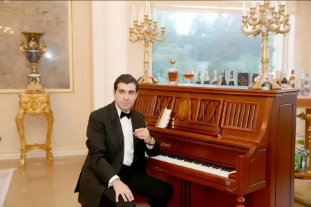 Emil Şahin “Bir sevgi hekayəsi” ilə qayıdır