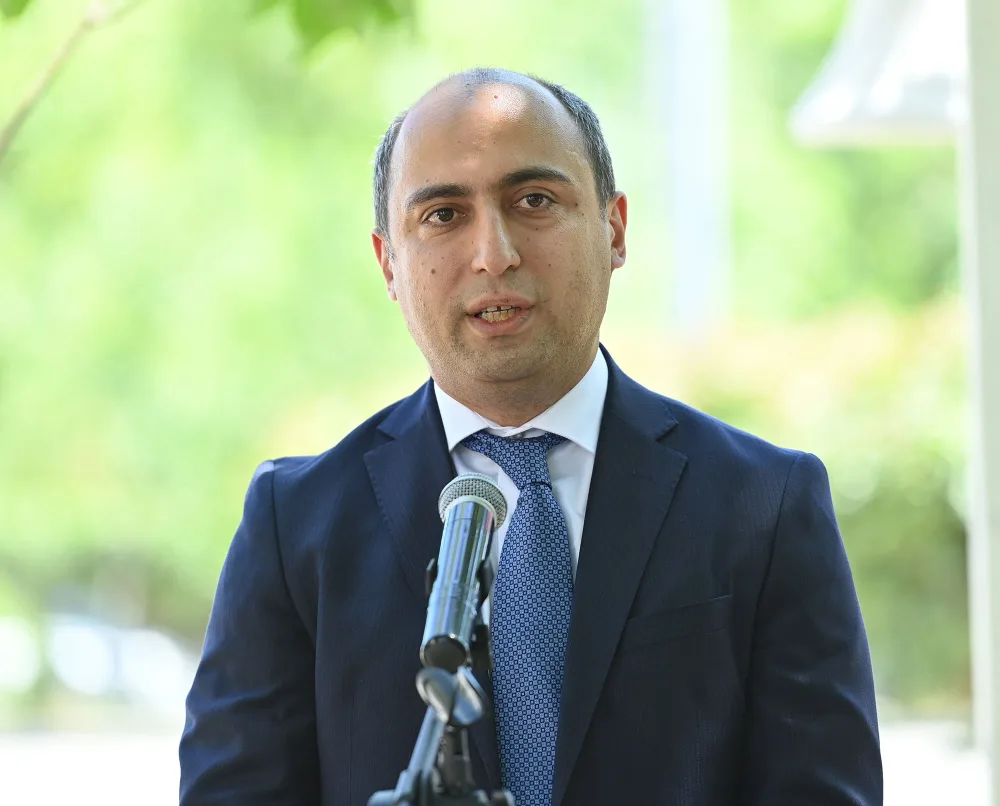 Nazir Tapqaraqoyunluda “Son zəng” çaldı, göyərçin uçurdu - Fotolar -Video