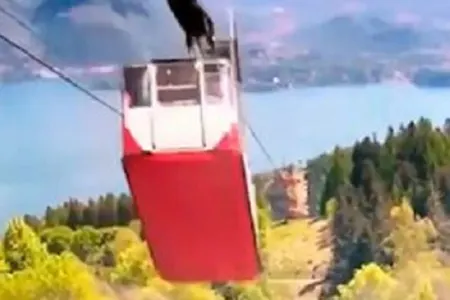 14 turistin öldüyü funikulyor qəzasının - videosu