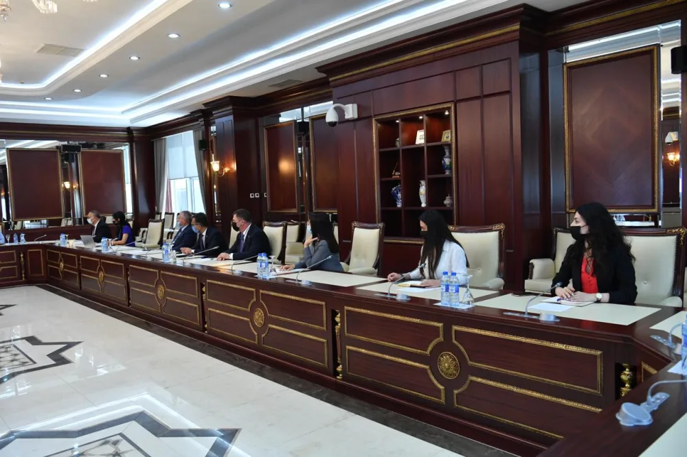 Niderland Krallığı ilə ikitərəfli münasibətlər müzakirə edildi