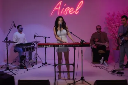 Aiseldən yeni layihə - "Obsessions" - VİDEO