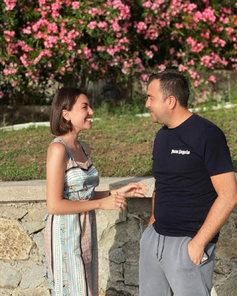 Safurə həyat yoldaşı ilə yeni fotolarını paylaşdı