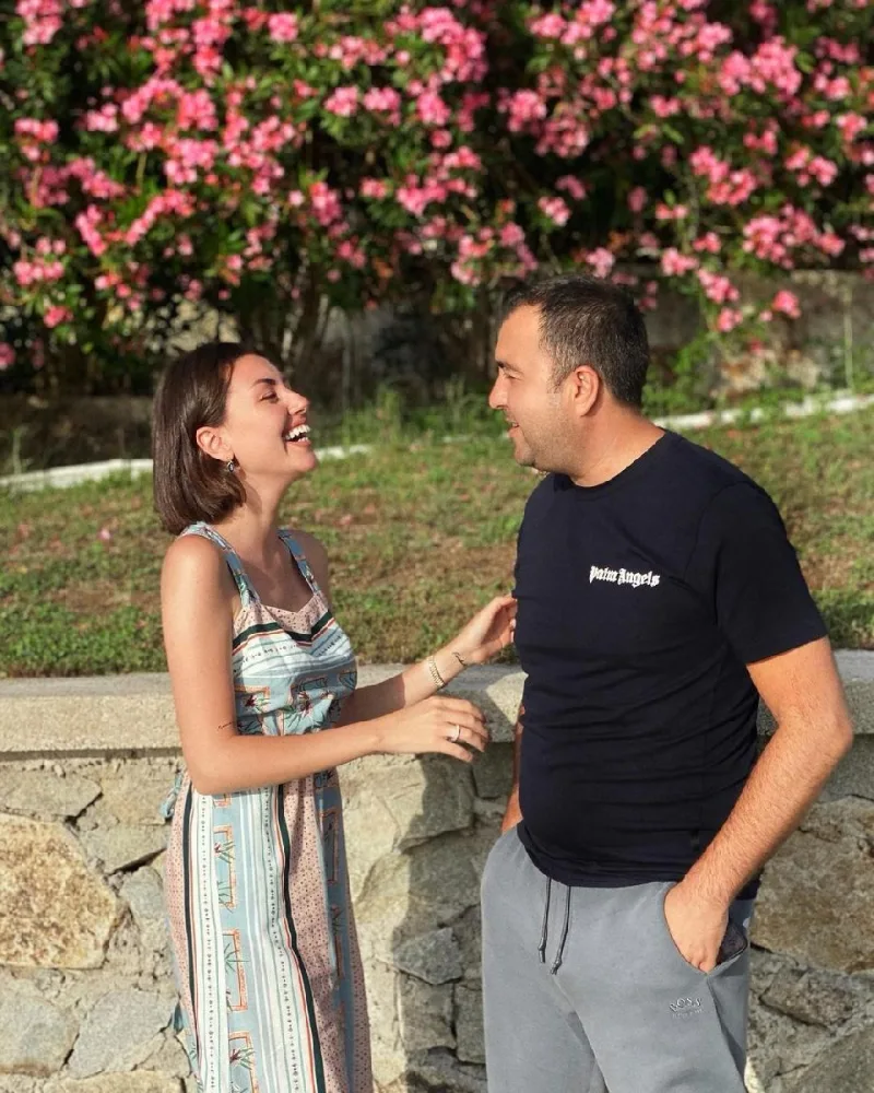 Safurə həyat yoldaşı ilə yeni fotolarını paylaşdı