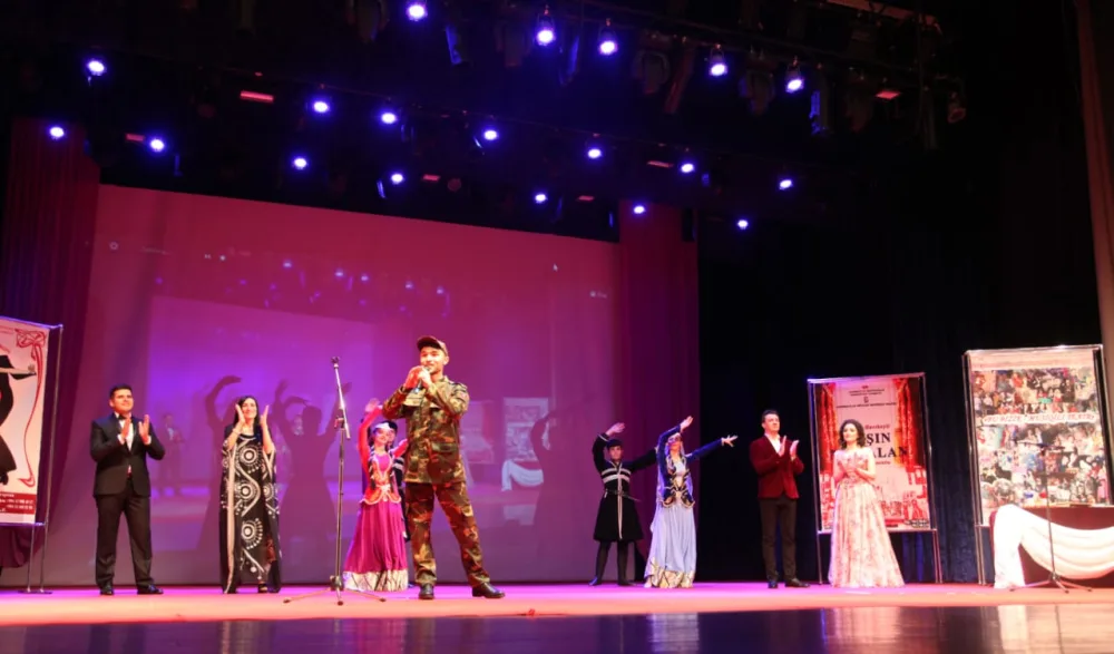 Musiqili Teatrda mükafatlandırma mərasimi keçirildi - FOTOLAR