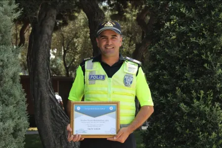 Yol polisləri belə təbrik edildi- - Azərbaycan polisi 103 - Fotolar- VİDEO