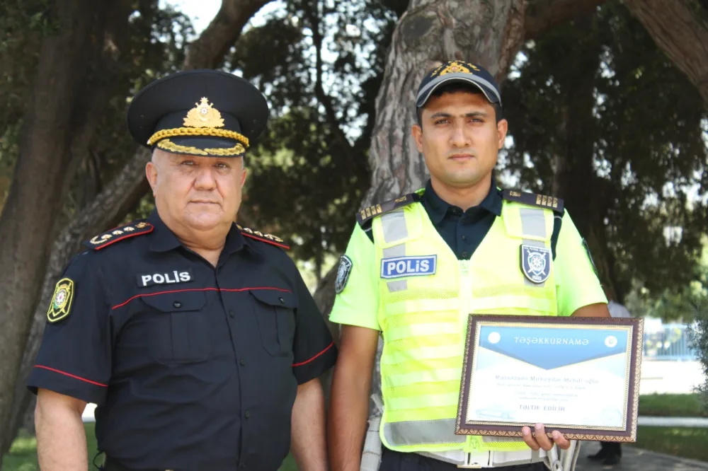 Yol polisləri belə təbrik edildi- - Azərbaycan polisi 103 - Fotolar- VİDEO
