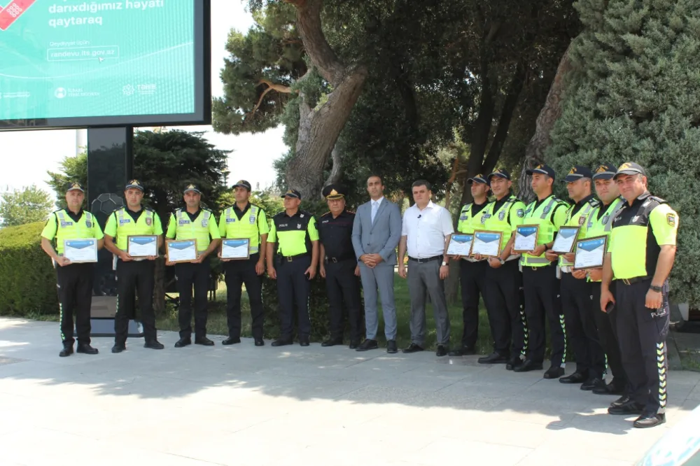 Yol polisləri belə təbrik edildi- - Azərbaycan polisi 103 - Fotolar- VİDEO