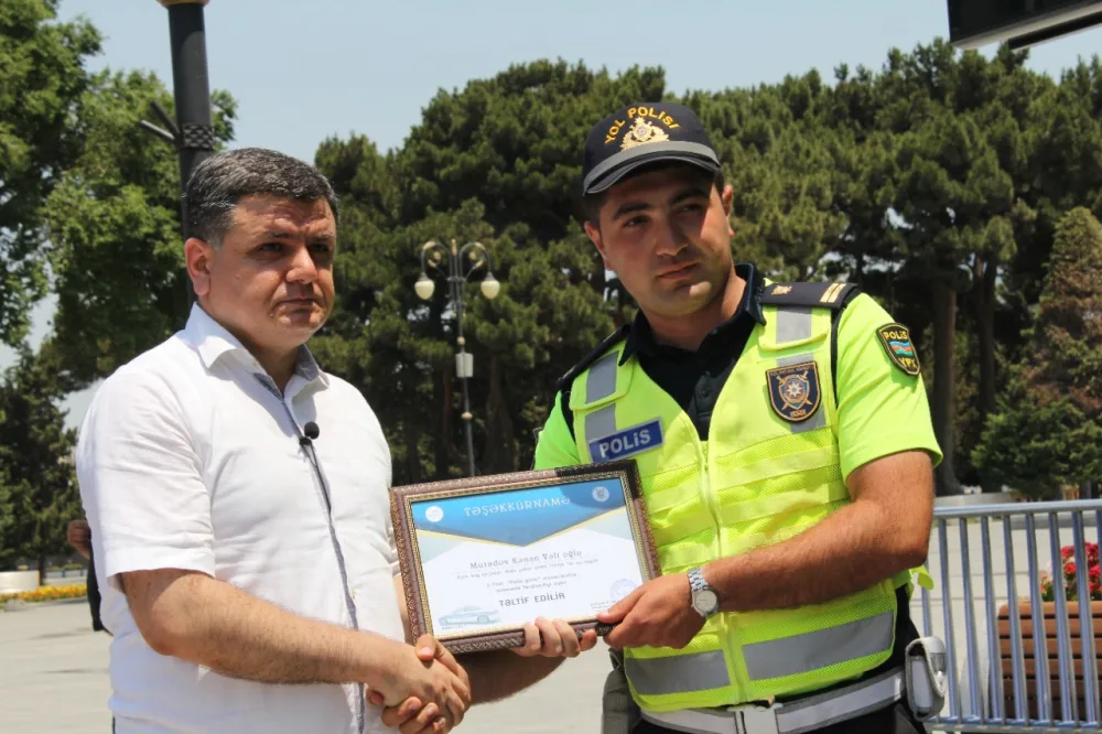 Yol polisləri belə təbrik edildi- - Azərbaycan polisi 103 - Fotolar- VİDEO