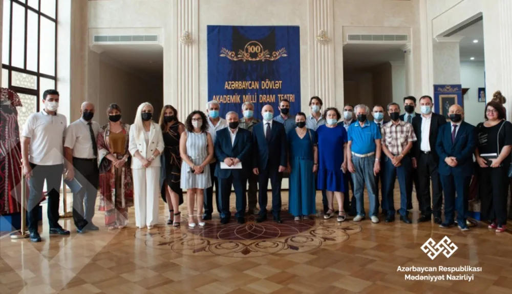 Mədəniyyət naziri AzDrama-da - Foto
