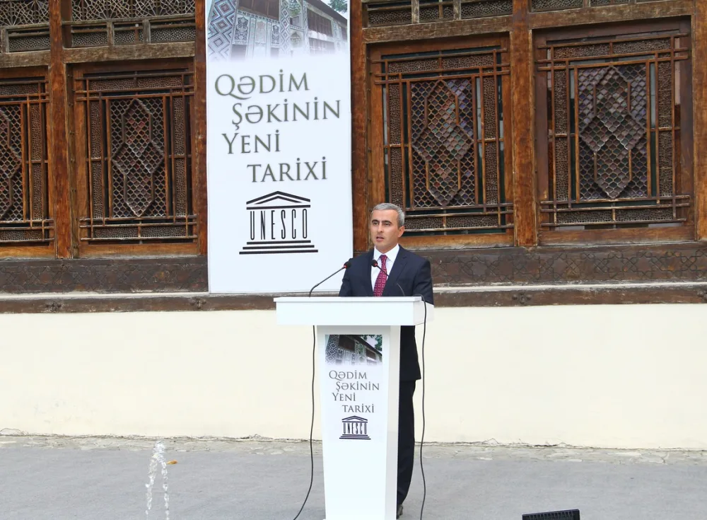 Şəkiyə UNESKO-nun Ümumdünya İrs Siyahısına daxilolma sertifikatı təqdim olundu - Fotolar