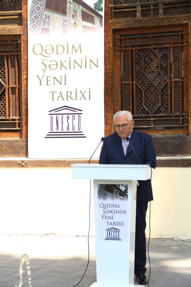 Şəkiyə UNESKO-nun Ümumdünya İrs Siyahısına daxilolma sertifikatı təqdim olundu - Fotolar