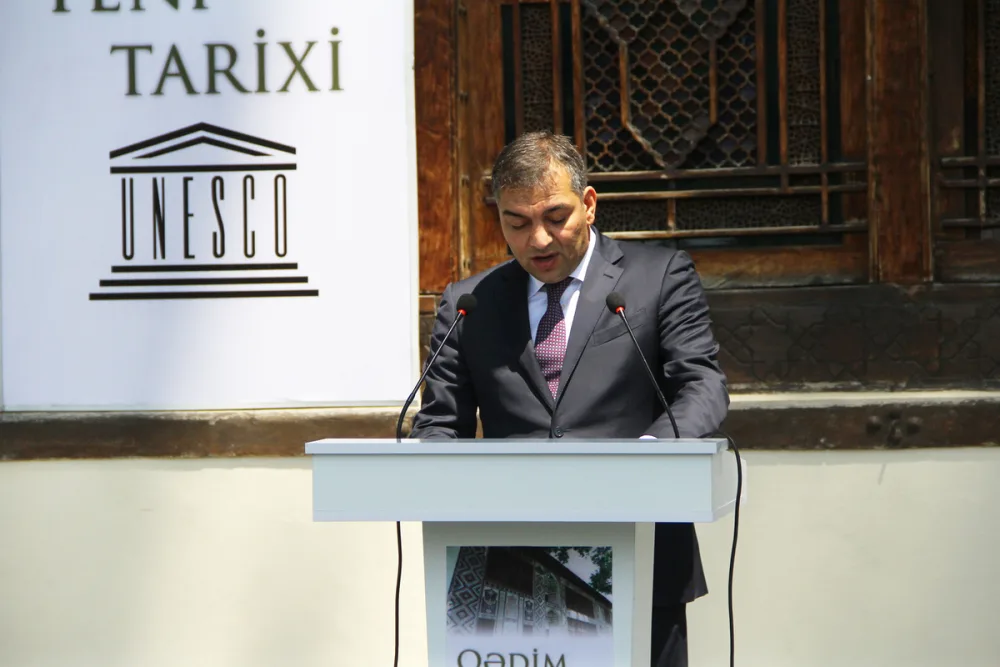 Şəkiyə UNESKO-nun Ümumdünya İrs Siyahısına daxilolma sertifikatı təqdim olundu - Fotolar