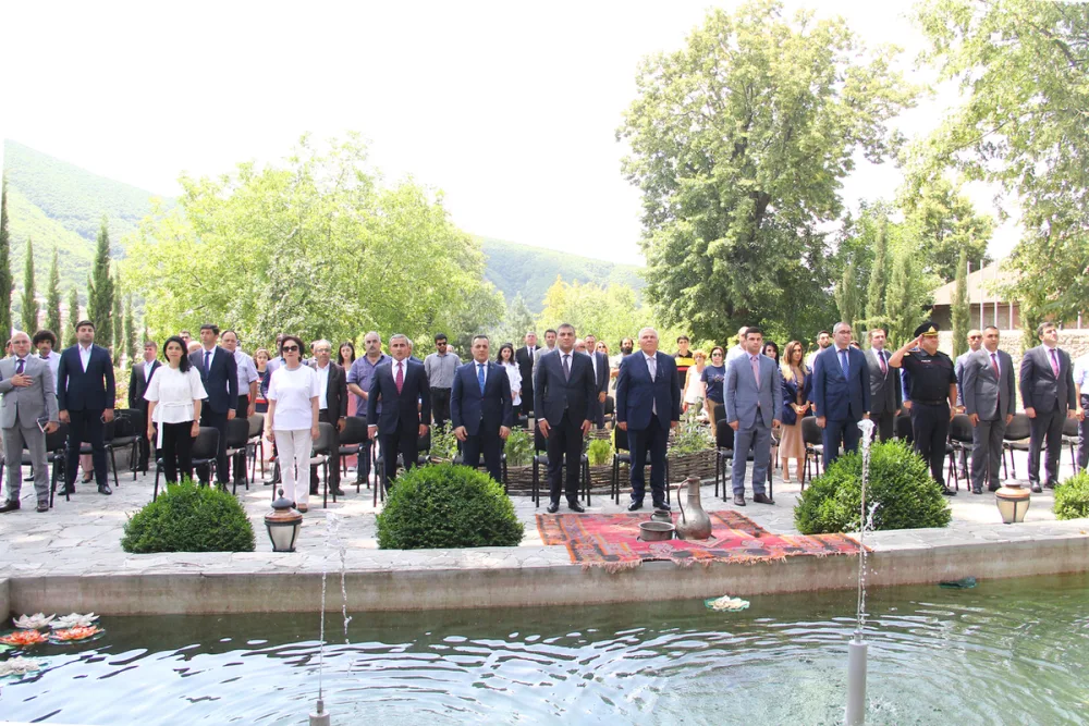 Şəkiyə UNESKO-nun Ümumdünya İrs Siyahısına daxilolma sertifikatı təqdim olundu - Fotolar