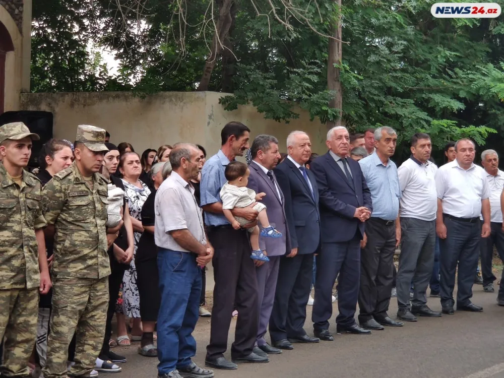 Tovuz döyüşləri şəhidi Elşad Məmmədovun abidəsi ucaldıldı - Fotolar