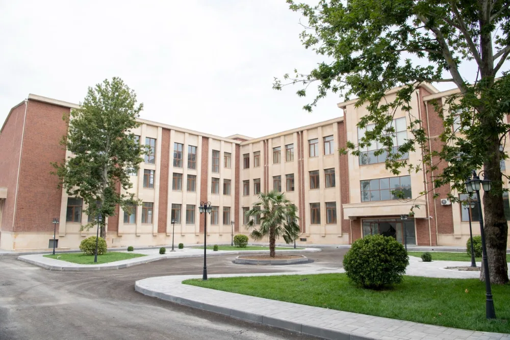 İnam Kərimov müəllim-tələbə heyəti ilə görüşdü - FOTOLAR