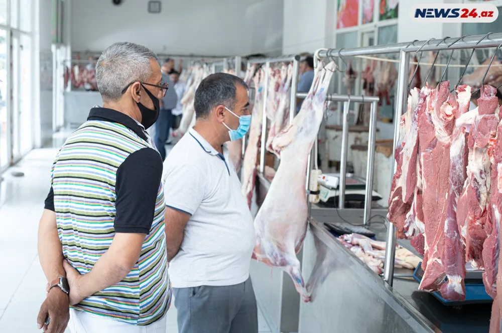 Qurbanlıq heyvanlar neçəyə satılır? - FOTOLAR
