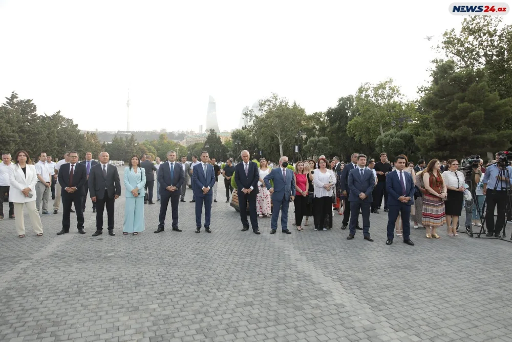 Qalib ölkənin 146 yaşlı mediası - Fotolar/Video