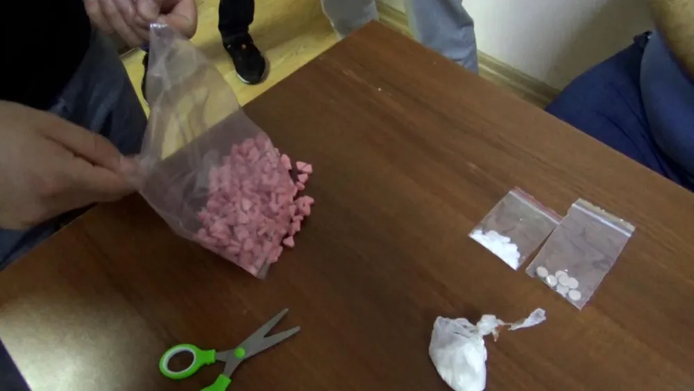 "Patı" satan keçmiş məhkumlar tutuldu- - ƏMƏLİYYAT-VİDEO