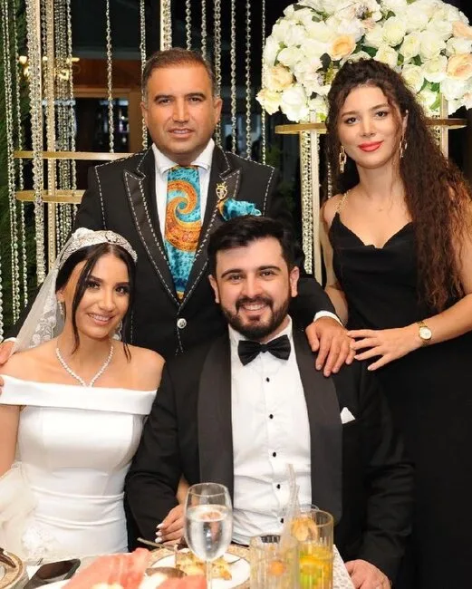 Teleaparıcı Cavid Gülün toyuna məşhurlar axın etdi - FOTOLAR