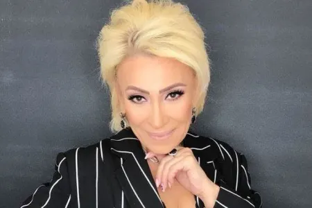 "Mənə çox təkliflər olub" - NAHİDƏ ORUCOVA