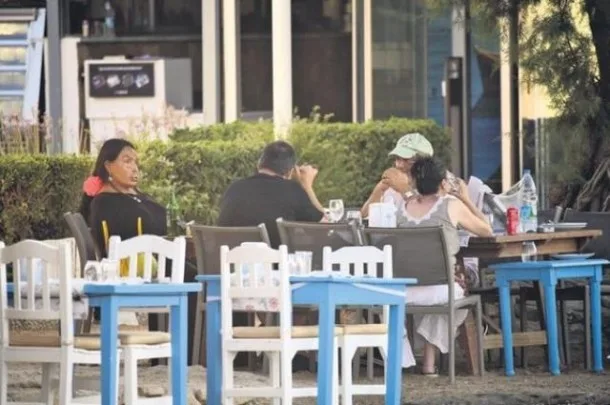Bülənt Ərsoyun makiyajsız fotoları yayıldı