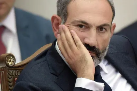 Paşinyan sərhəddə KTMT və Rusiya hərbçilərinin yerləşdirilməsini təklif edir
