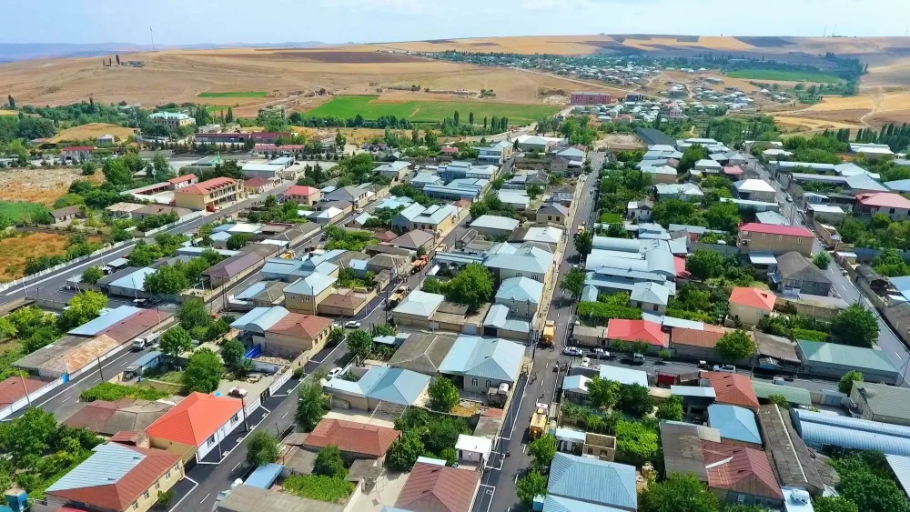 Şamaxının yol infrastrukturu müasir səviyyədə yenidən qurulur - FOTOLAR