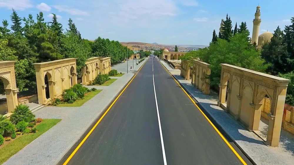 Şamaxının yol infrastrukturu müasir səviyyədə yenidən qurulur - FOTOLAR