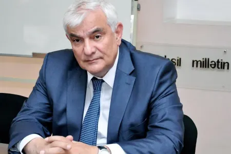 Kamal Abdullanın yeni romanı çap olundu