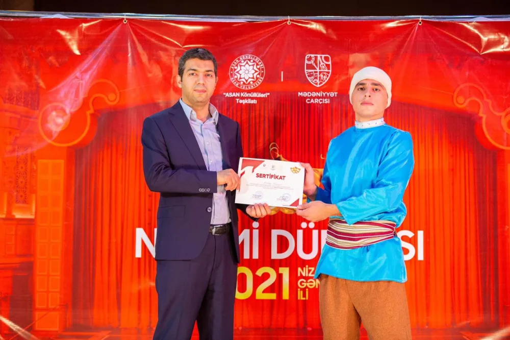 "ASAN Könüllüləri" Təşkilatı "Nizami dünyası" kompozisiyasını təqdim edib - FOTOLAR