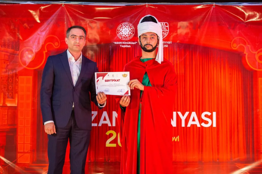 "ASAN Könüllüləri" Təşkilatı "Nizami dünyası" kompozisiyasını təqdim edib - FOTOLAR