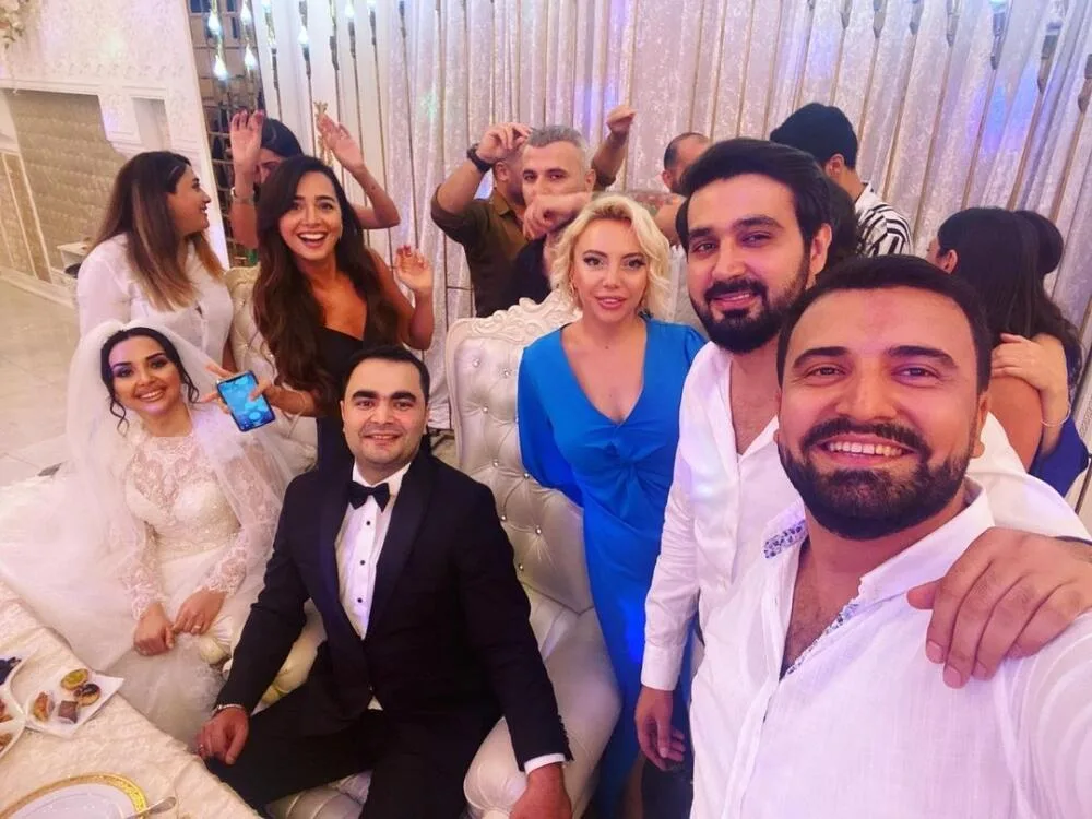 Fərid özünə ikinci dəfə toy elədi - FOTOLAR