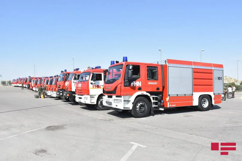 FHN-in yanğın-xilasetmə qüvvələrinin növbəti qrupu Türkiyəyə yola düşdü - FOTO