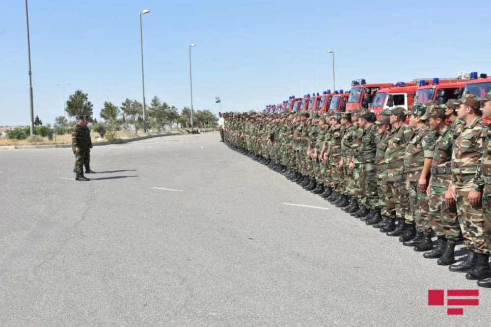 FHN-in yanğın-xilasetmə qüvvələrinin növbəti qrupu Türkiyəyə yola düşdü - FOTO
