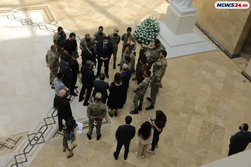 Qazilər ən çox əlillik dərəcələrinin təyinatından şikayətçidirlər- - Ali Məhkəməyə infotur -FOTOLAR