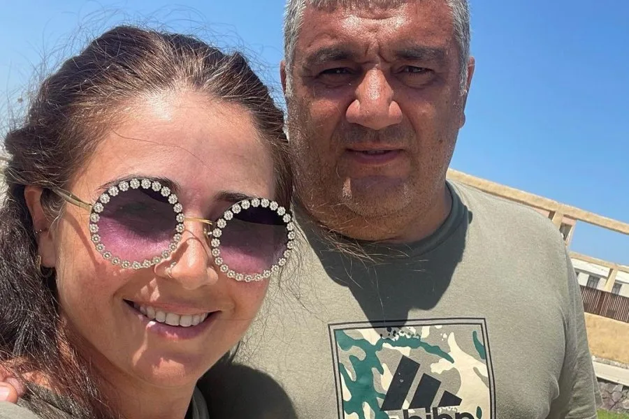 "Sabahları bir yerdə oyanmaq çox gözəldir" - ELNARƏ XƏLİLOVA