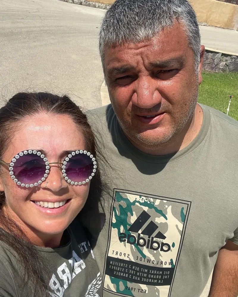 "Sabahları bir yerdə oyanmaq çox gözəldir" - ELNARƏ XƏLİLOVA