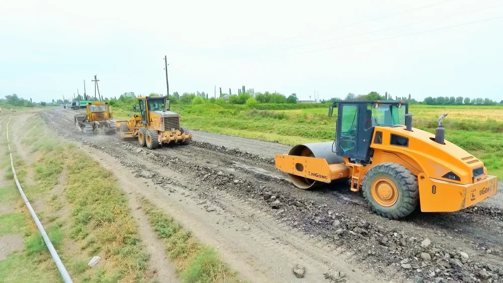 Kürdəmirdə 13 km-lik avtomobil yolu yenidən qurulur - FOTO