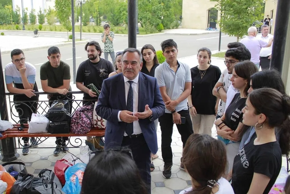 "Davam" "Gənc Liderlər üçün Yay Universiteti"nə start verdi