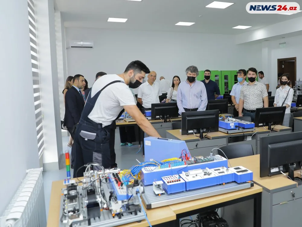 Peşə Təhsil Mərkəzinə - mediatur: FOTOLAR