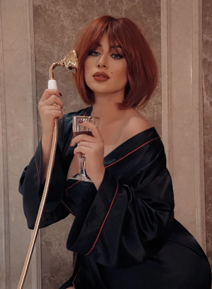 Roza Zərgərlidən ecazkar - FOTOLAR