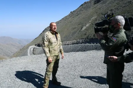 "Şuşaya getmək üçün Füzuli və Laçın hava limanlarından istifadə etmək mümkün olacaq" - Prezident