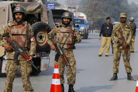 Pakistan Əfqanıstanla ən böyük sərhəd keçid məntəqəsini açdı