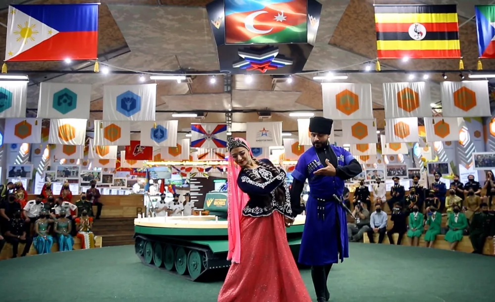 Azərbaycan hərbçiləri Moskvada yaradıcılıq müsabiqəsində iştirak edir