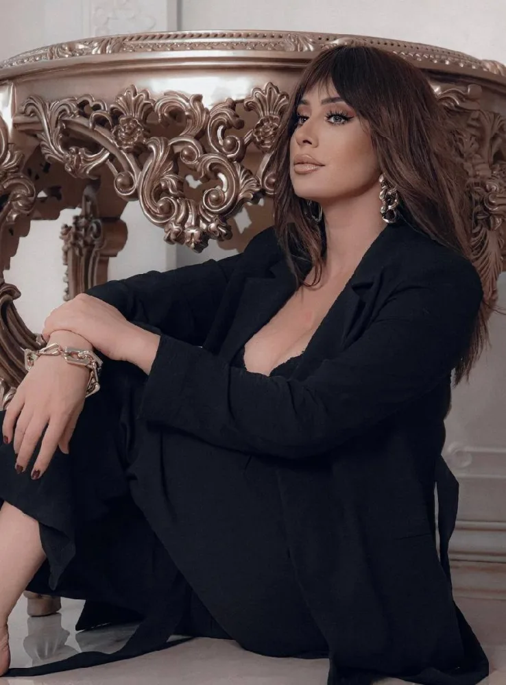 Roza Zərgərli yenə dəyişdi - FOTOLAR