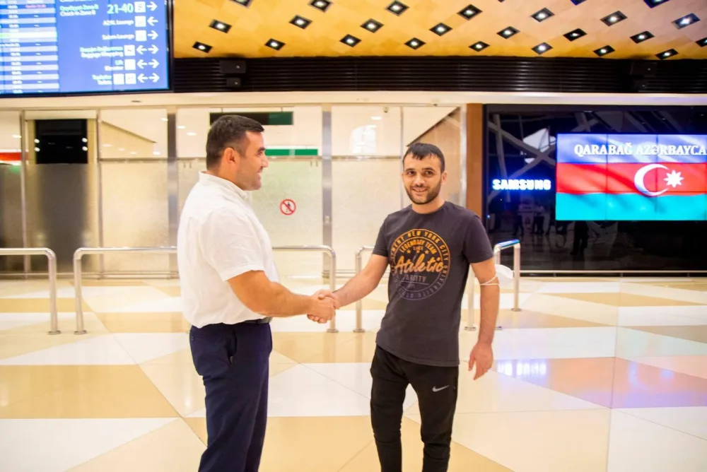 Türkiyəyə göndərilən daha 7 qazimiz sağalaraq Vətənə geri döndü