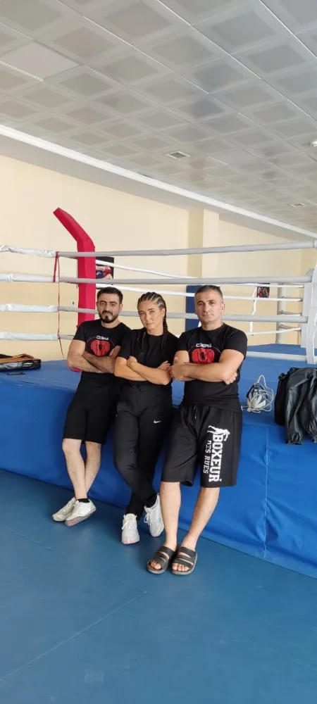 Elnarə Xəlilova boksçu qız obrazında - FOTOLAR