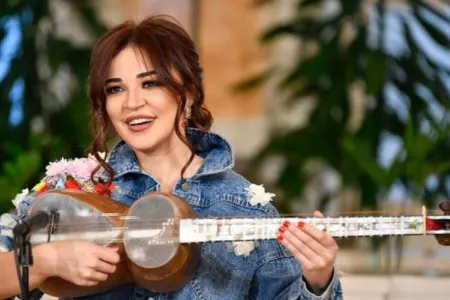 Humay Qədimova tarda "Titanik"i ifa etdi - VİDEO